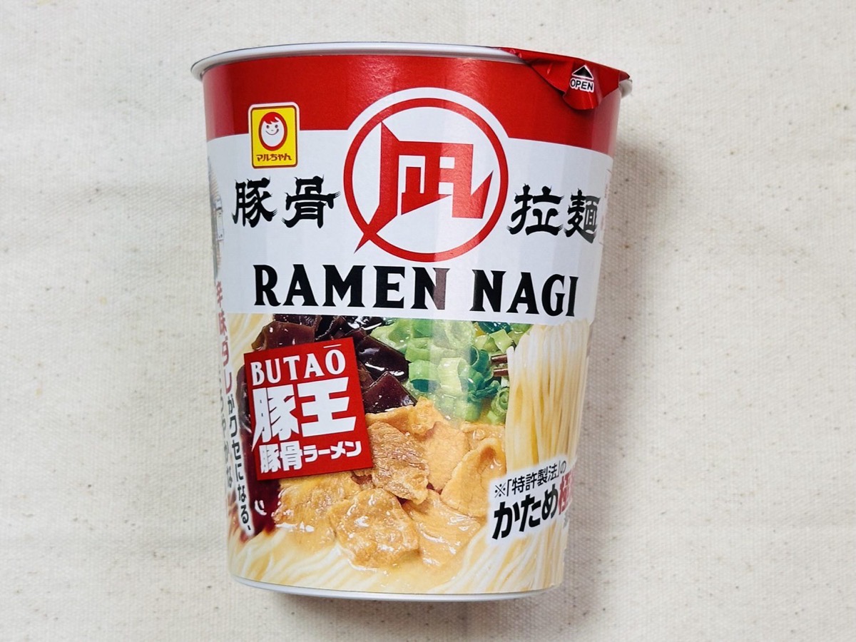 セブンイレブン 豚骨拉麺 凪 豚王 豚骨ラーメン 002.