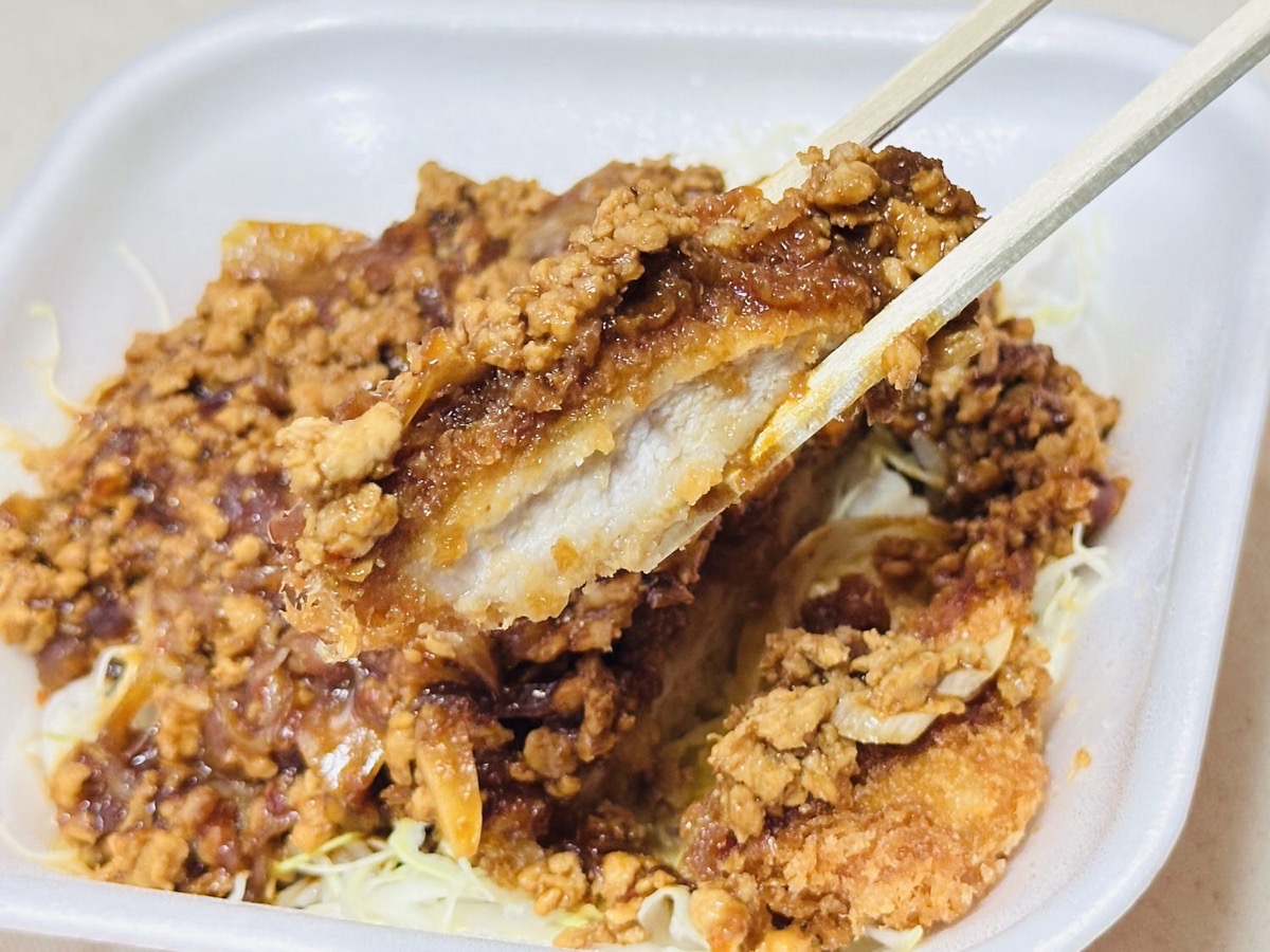 かつや 肉あんかけロースカツ丼 018.