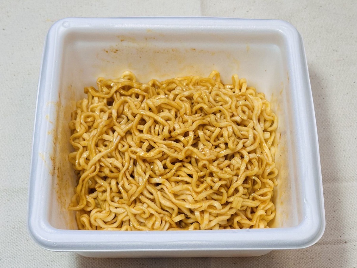 ローソン 麺大盛り 辛旨まぜそば 023.