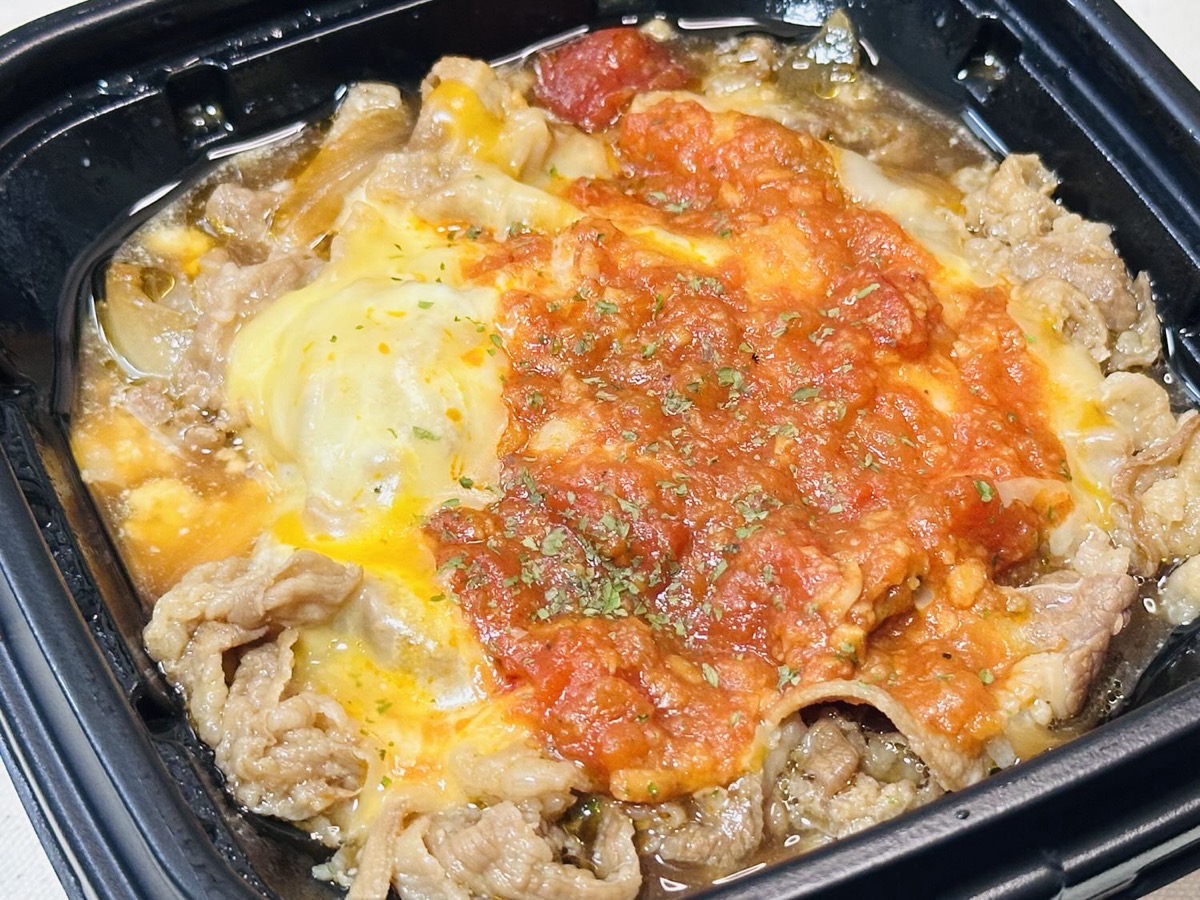 松屋 うまトマチーズ牛めし 009.