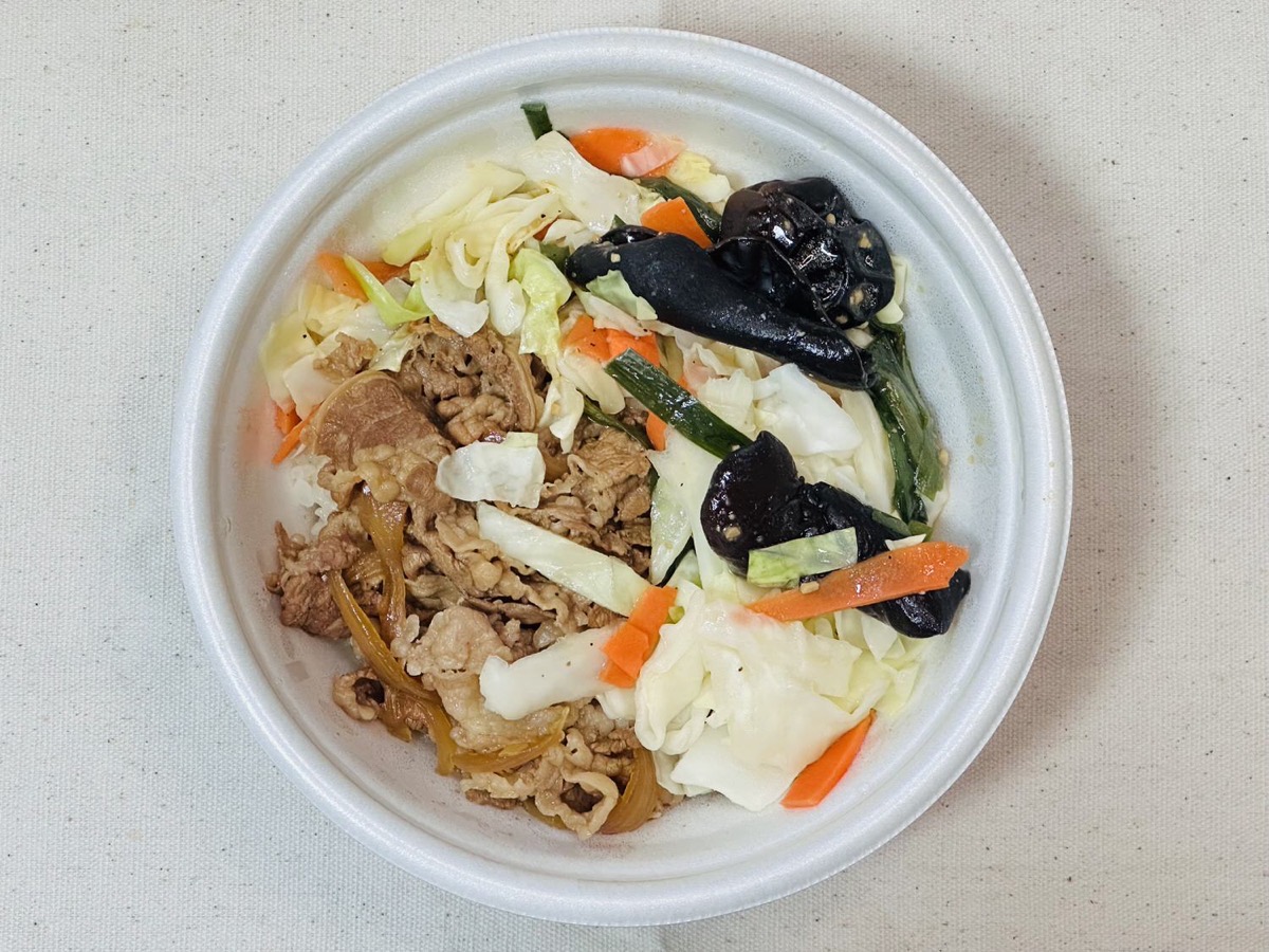 すき家 シャキうま塩野菜牛丼 008.