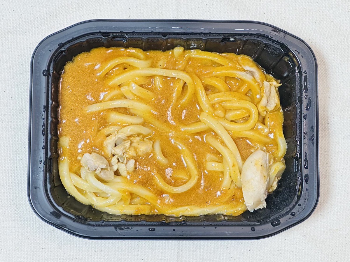 セブンイレブン 7プレミアム 大盛りバターチキンカレーうどん 011.