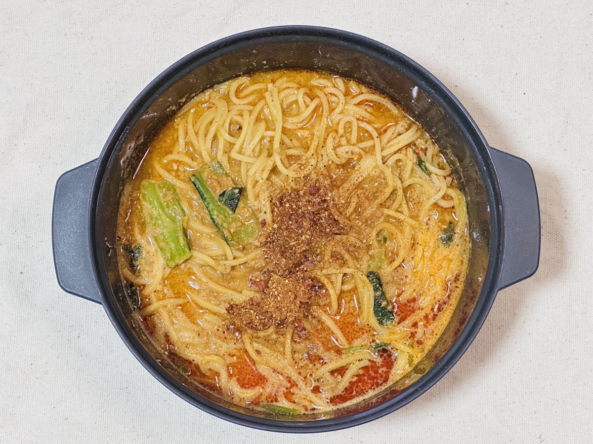 セブンイレブン 7プレミアム 担々麺 013.