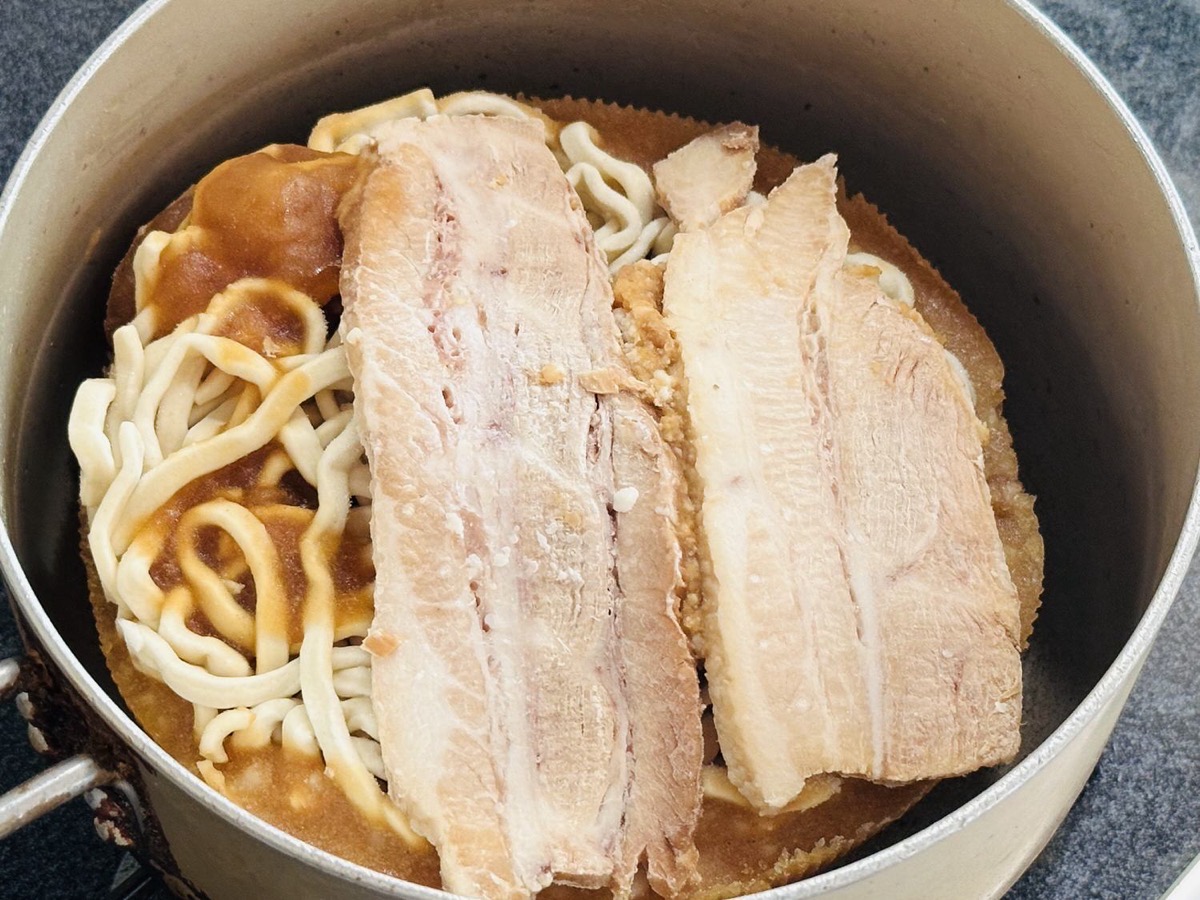セブンイレブン 7プレミアム 濃厚G系ラーメン 009.