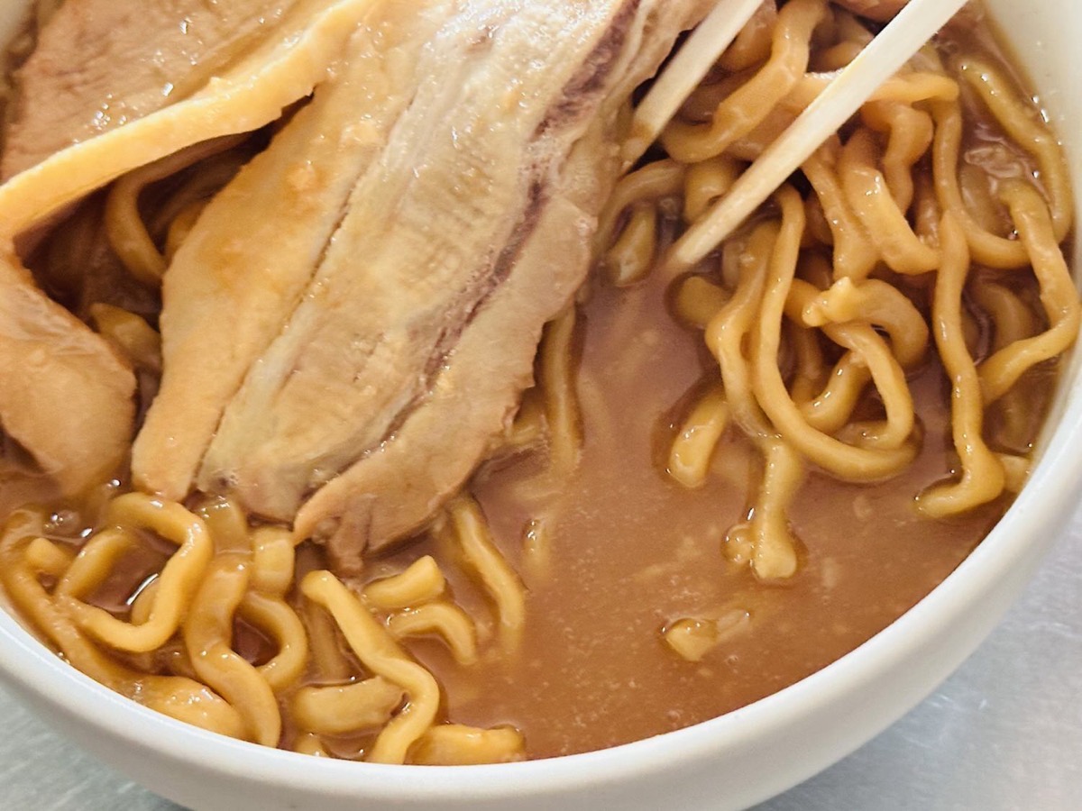 セブンイレブン 7プレミアム 濃厚G系ラーメン 015.