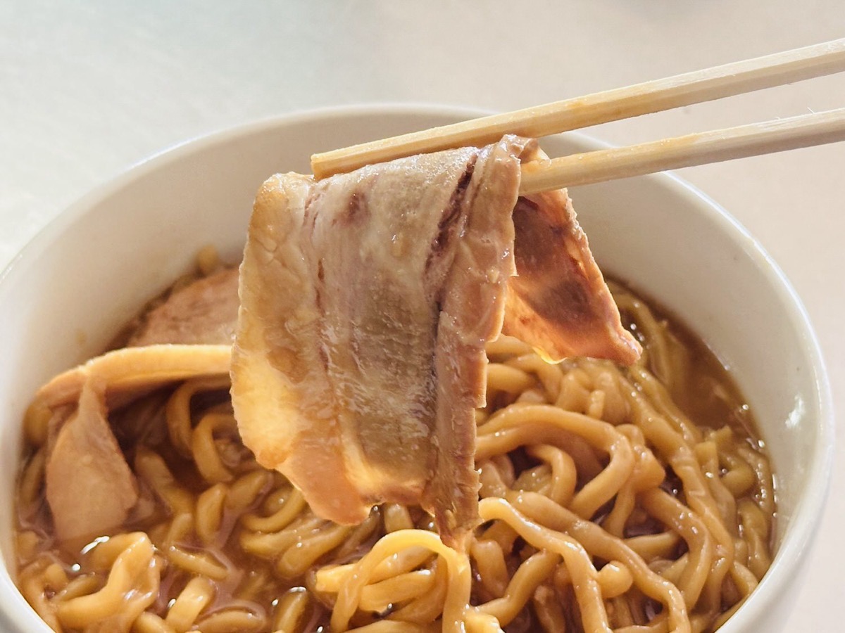 セブンイレブン 7プレミアム 濃厚G系ラーメン 018.