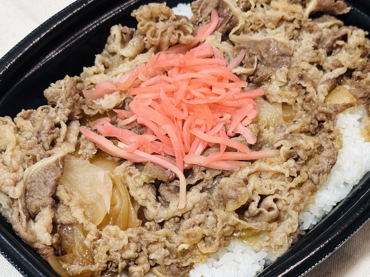 セブンイレブン つゆまで旨い 牛丼 018.