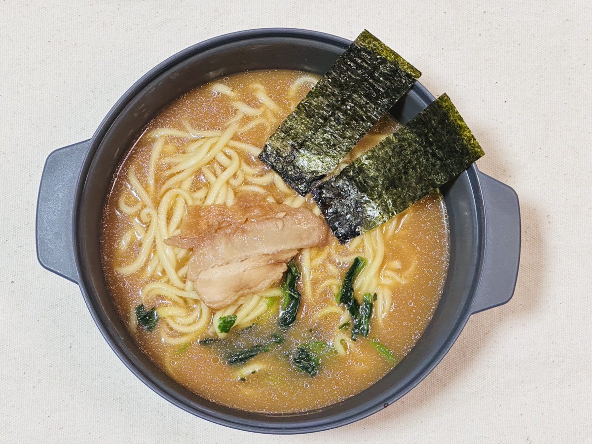 7プレミアム 横浜家系ラーメン 008.