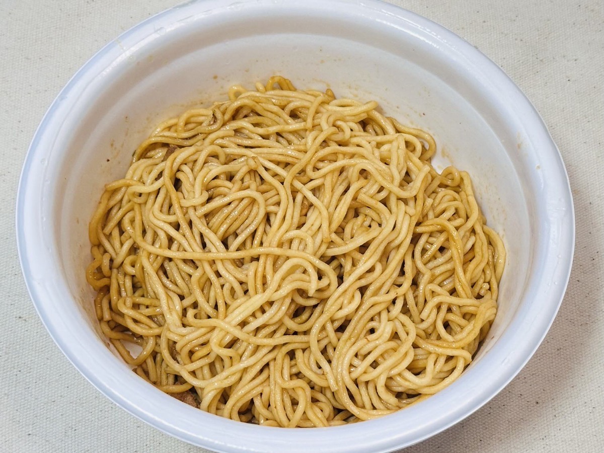 日清焼そばU.F.O. だしソースきつね焼そば 017.