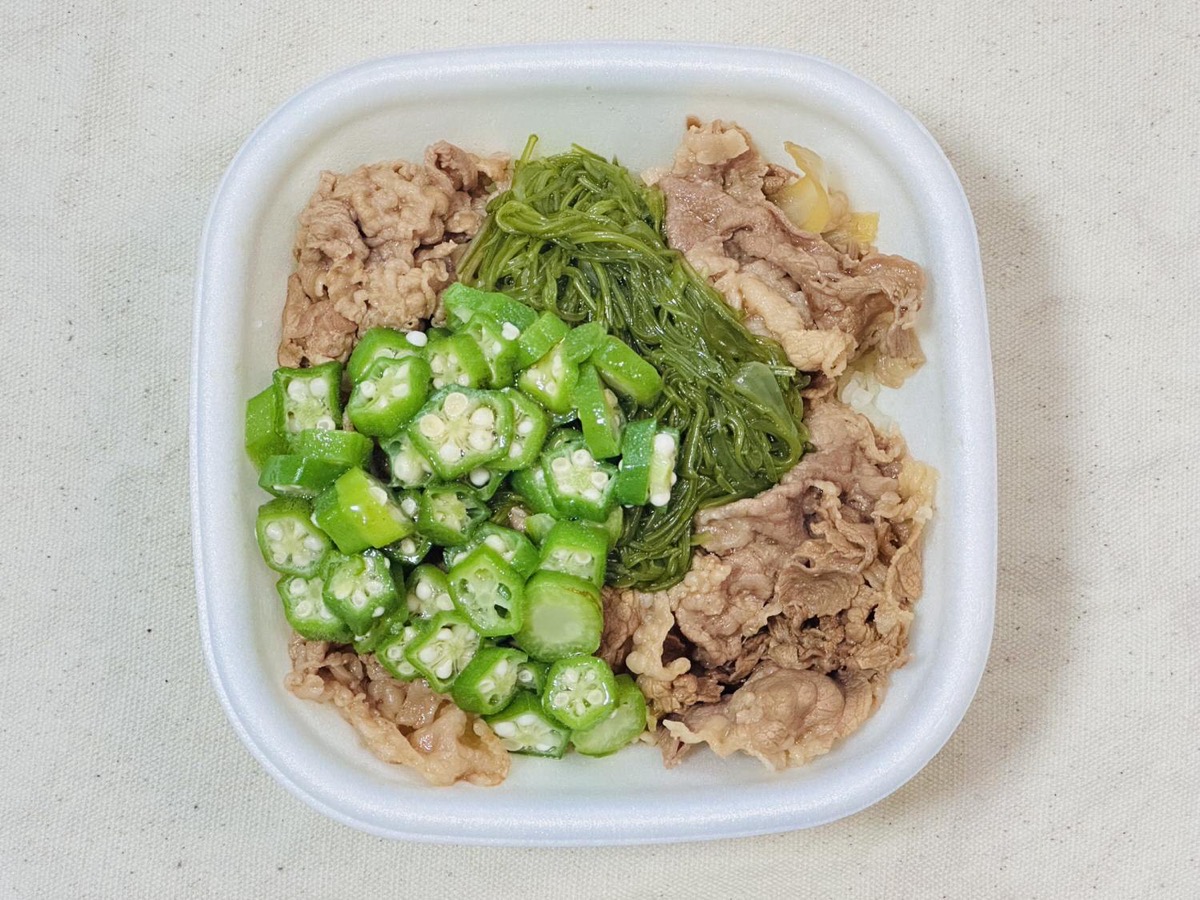 すき家 めかぶオクラ牛丼 007.