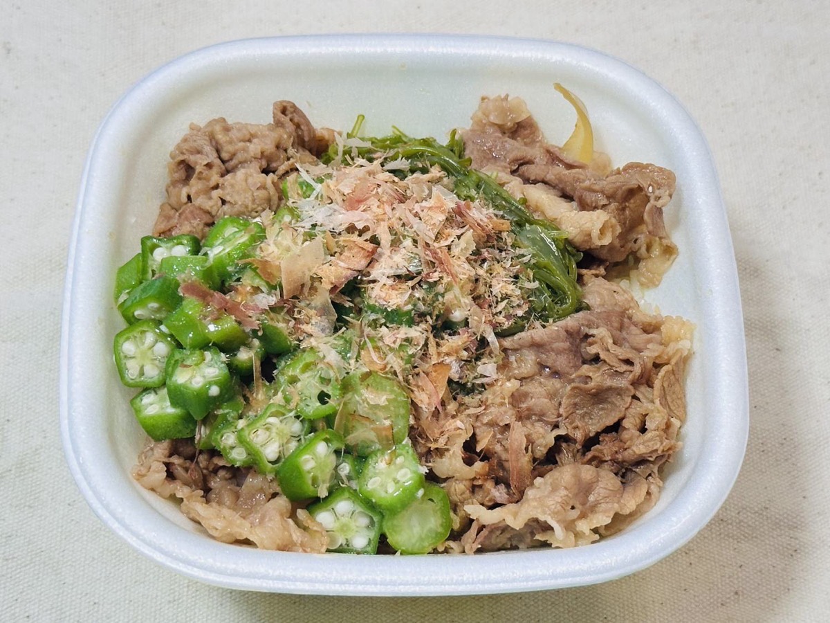 すき家 めかぶオクラ牛丼 015.