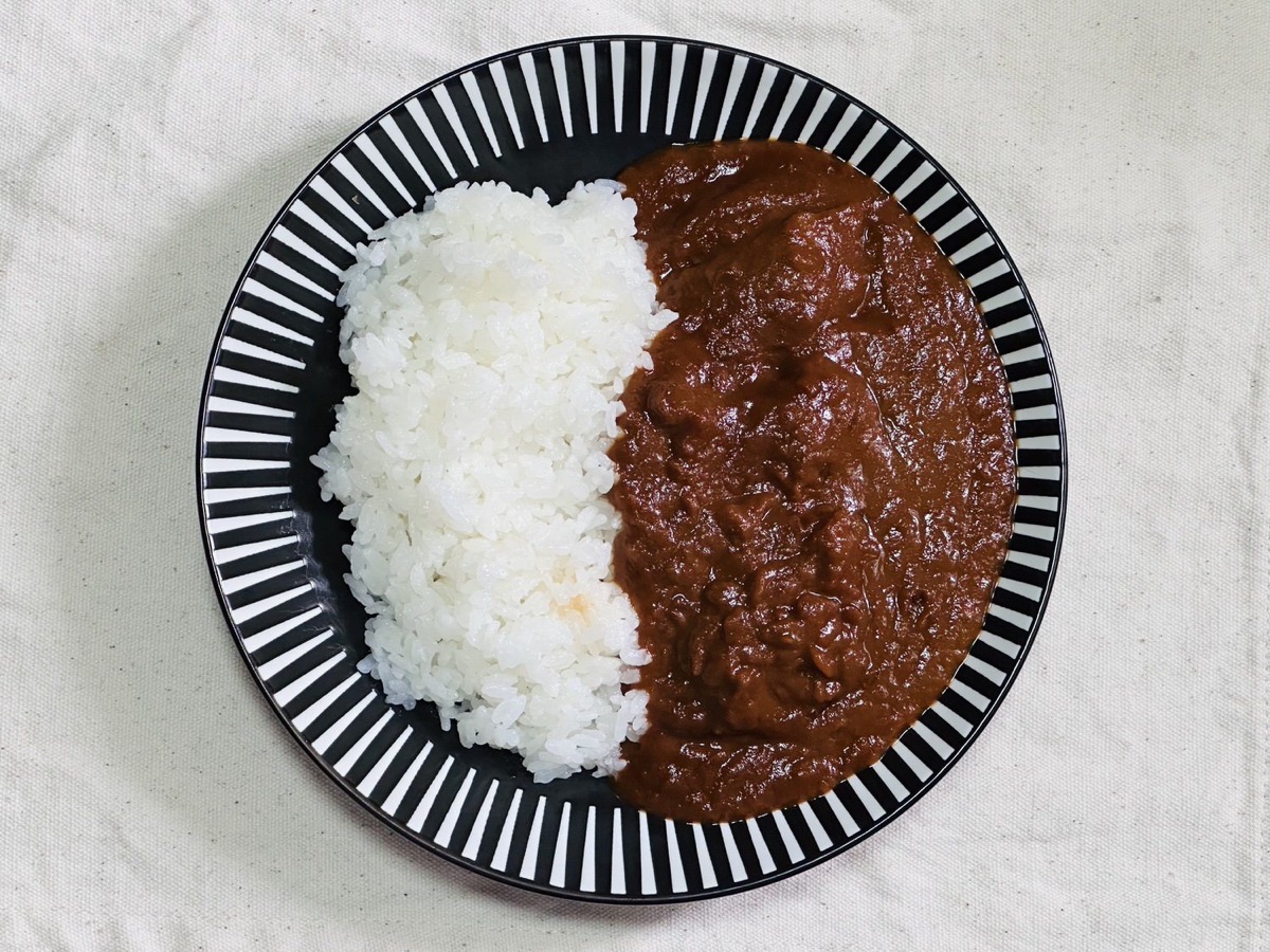 7プレミアム 1日分の野菜が摂れる無水カレー 010.