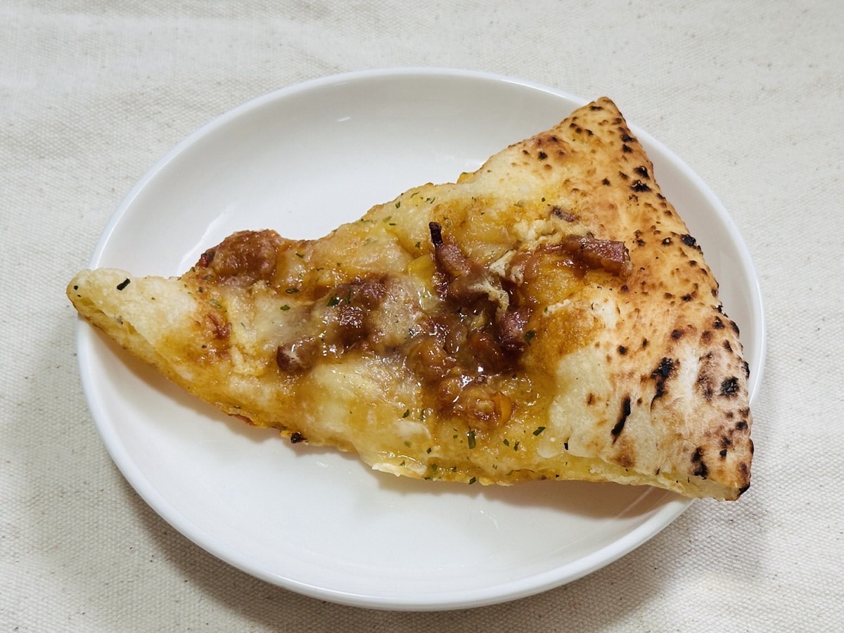 セブンイレブン お店で焼いたハンディピザ 照り焼きチキン 008.