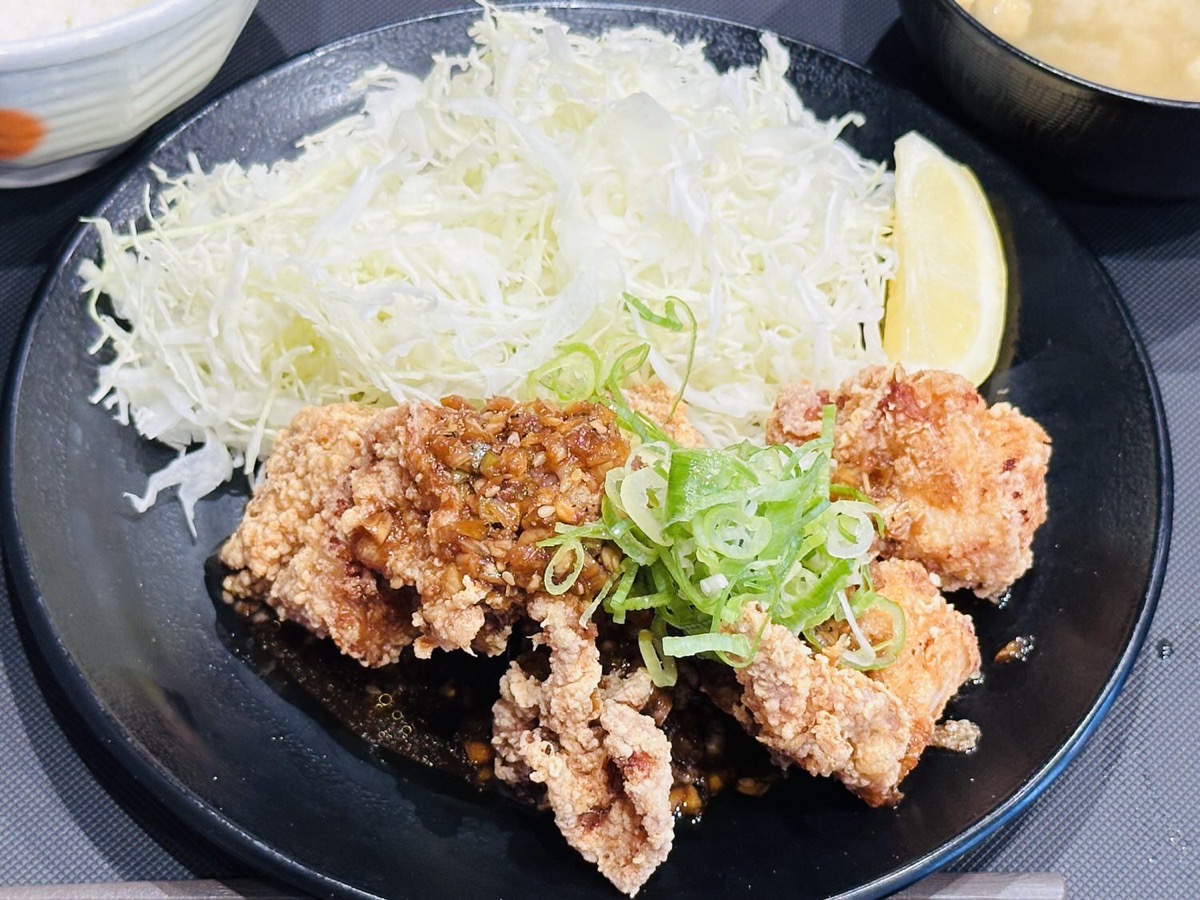 松のや 油淋鶏定食 003.