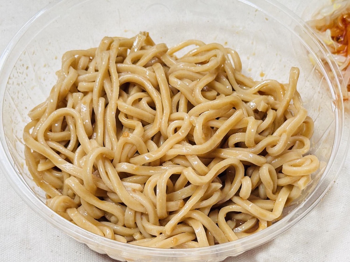セブンイレブン 中華蕎麦とみ田監修 冷し辛豚まぜ麺 017.