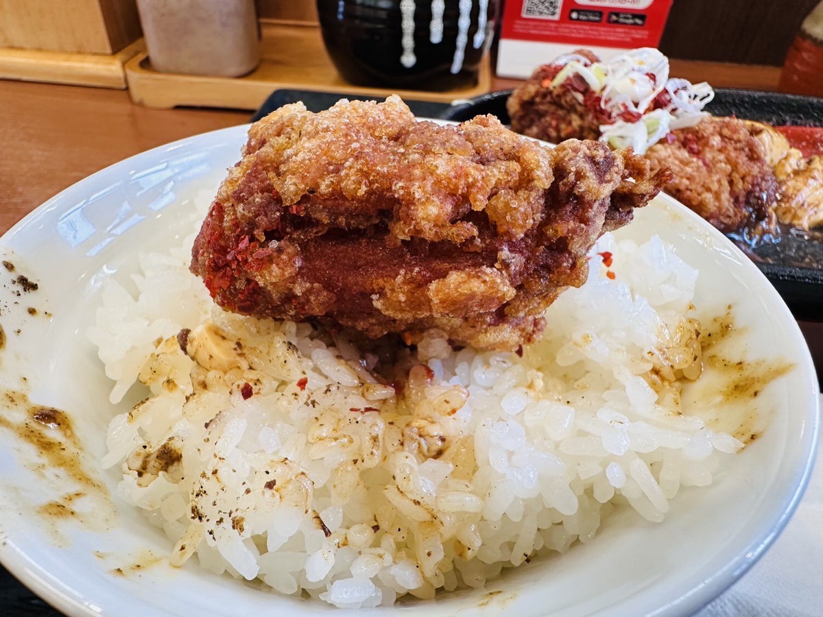 からやま 旨辛にんにくからあげの鉄板麻婆定食 011.