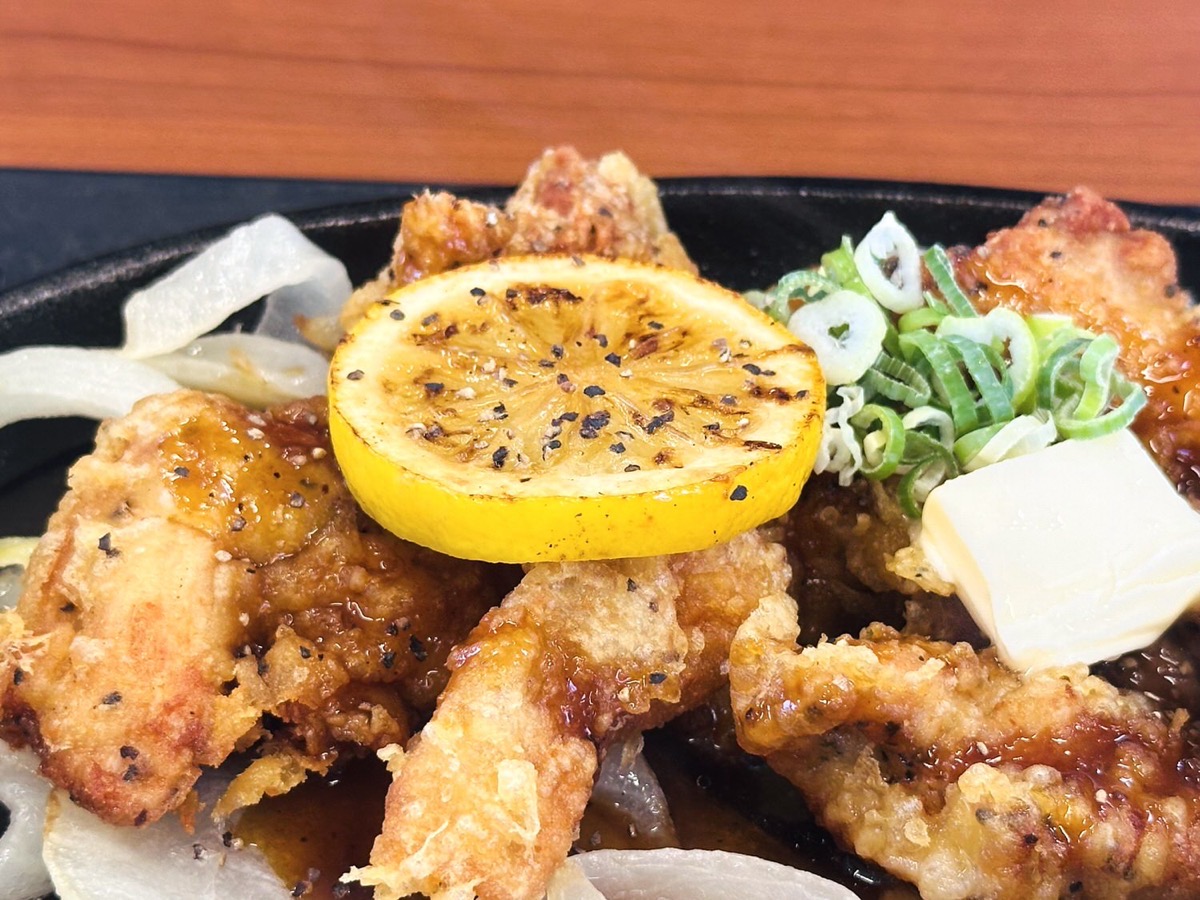 からやま 黒胡椒とり天のレモンステーキ定食 009.