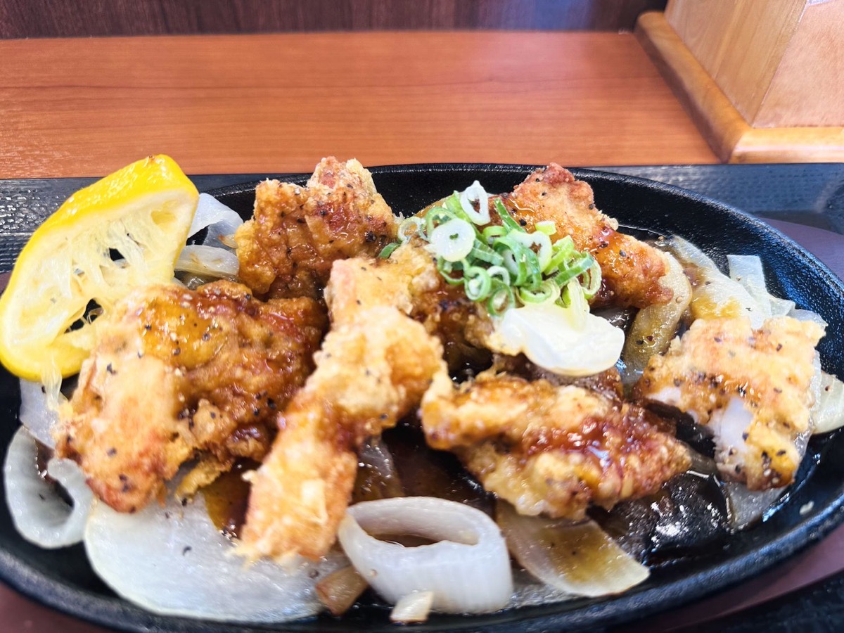 からやま 黒胡椒とり天のレモンステーキ定食 014.