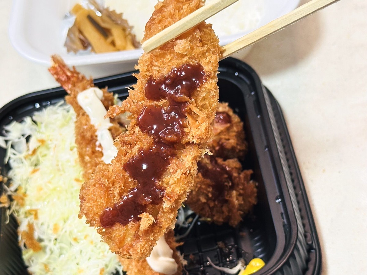 かつや 牡蠣と大海老の海鮮フライ定食 026.