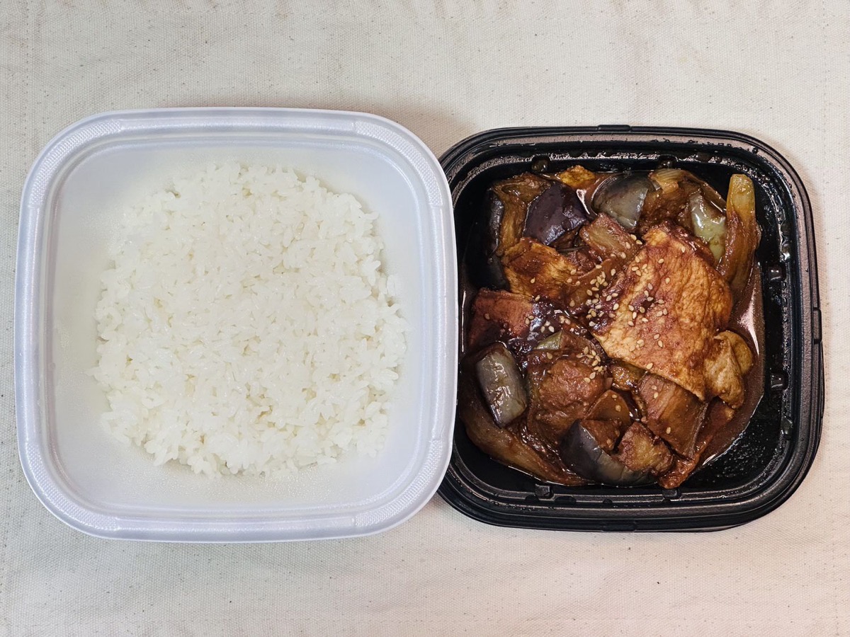 松屋 豚と茄子の辛味噌炒め定食 010.