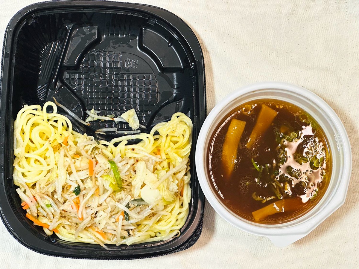 セブンイレブン 中華蕎麦とみ田監修 炒め野菜盛りつけ麺 015.