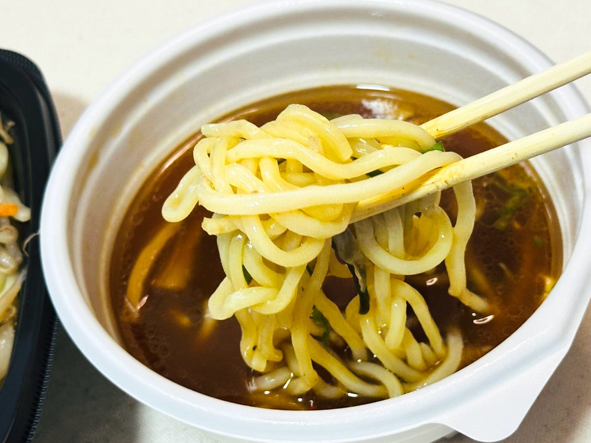 セブンイレブン 中華蕎麦とみ田監修 炒め野菜盛りつけ麺 029.